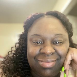 Meet your Posher, Kendra